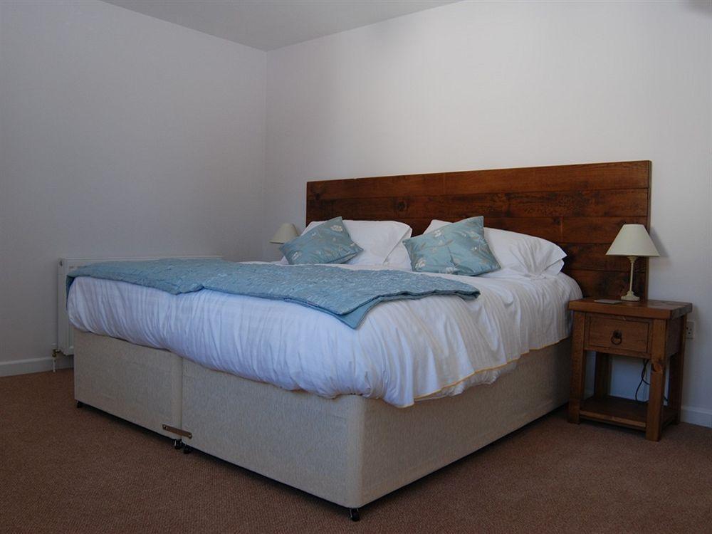 Old Riverview Guest House Earith Dış mekan fotoğraf